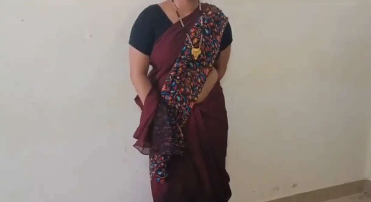 Devar Bhabhi Ki Chudai - Bored Bhabhi Craves Devar Huge Cock