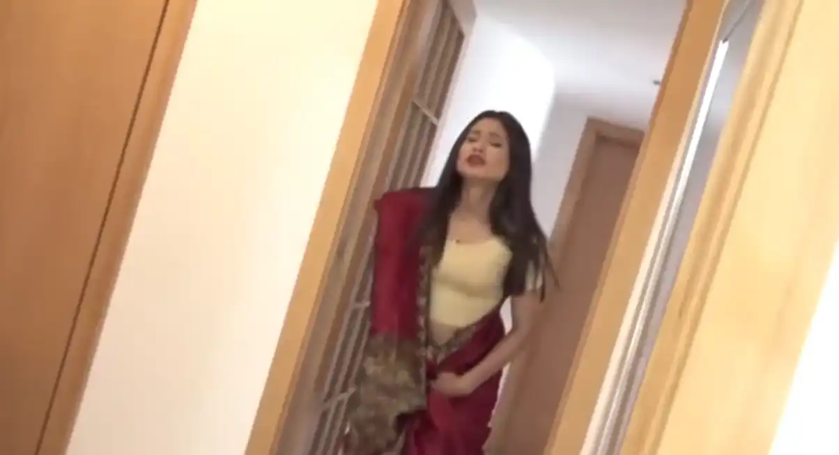 Desi Hot Maid Saree Pee Accident Leads to Hardcore Boss Sex